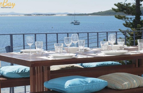 Shoal Bay Apartment | Shoal Towers No 9