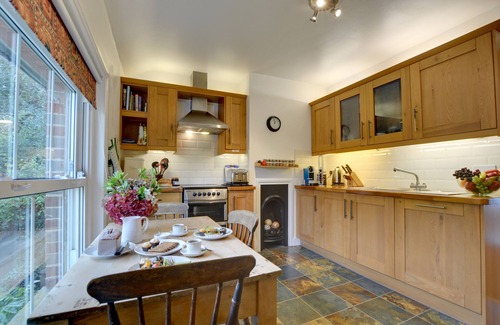 Battle House | Shooting Box Tower - Four Bedroom House, Sleeps 8