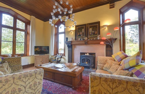 Battle House | Shooting Box Tower - Four Bedroom House, Sleeps 8