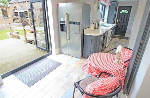 Pentrefelin Cottage | Shooting Star Cottage