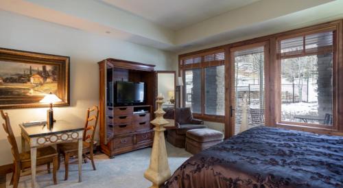 Empire Pass Hotel | Shooting Star Lodge at Deer Valley Resort - Studio #102 Hotel Room
