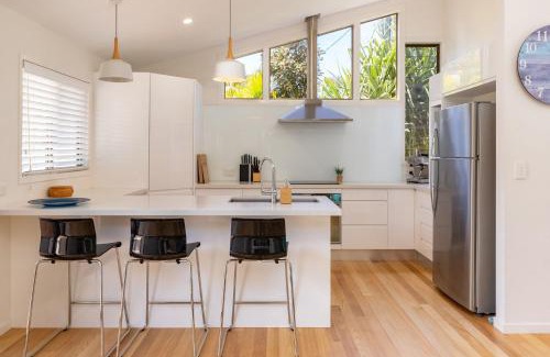 Boomerang Beach House | Shore Beats Work
