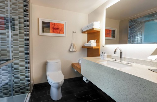 Downtown Hotel | Shore Hotel