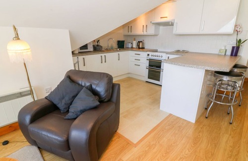 Morecambe Cottage | SHOREFIELDS ONE, pet friendly, country holiday cottage in Heysham