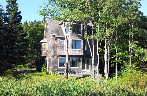 DownEast and Acadia Maine House | Shorefront Cottage in Northeast Harbor Maine