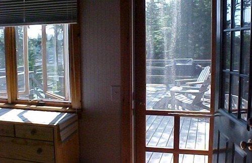 Bernard Cottage | Shorefront Cottage on Bass Harbor with Mountain Views
