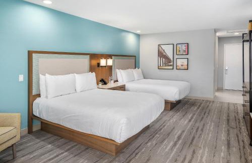 Cayucos Hotel | Shoreline Inn.on the beach