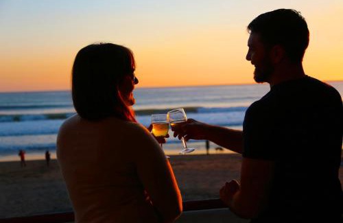 Cayucos Hotel | Shoreline Inn.on the beach