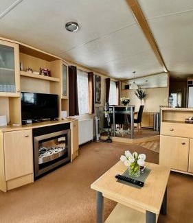 Wigton House | Shoreline Stay