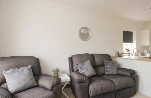 Wigton House | Shoreside Cottage