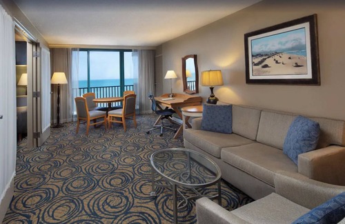 Brush - Stewarts Hotel | Short Distance From The Well Known Sites w/Pool