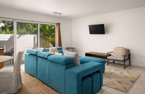 Venetian Road Settlement Apartment | Short Drive to Sand, Large 1 BR W/Pool!