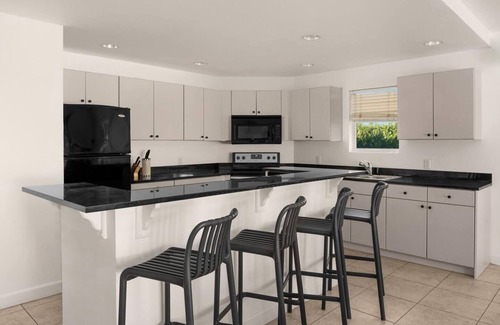 Venetian Road Settlement Apartment | Short Drive to Sand, Large 1 BR W/Pool!