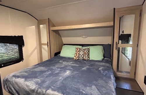 Maryville House | Short drive to The Smokies. Safe and quiet area with room for the kids to play!