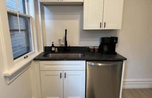 Short North House | Short North – Convention – Free Parking – King Bed