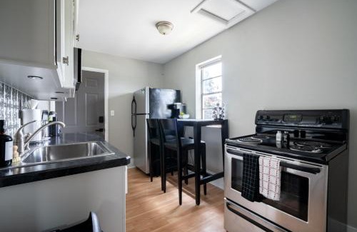 Victorian Village House | Short North Convention Private Parking Pets