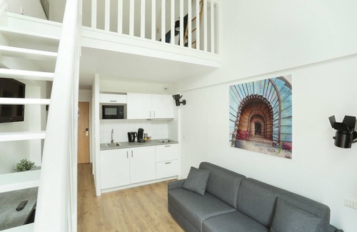 Les Lilas Apartment | Short Stay Group Residence Les Lilas Serviced Apartments