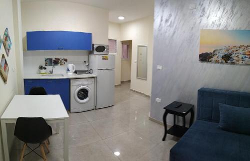 Bat Yam Apartment | Short Term Apartment Tel Aviv Bat Yam 411