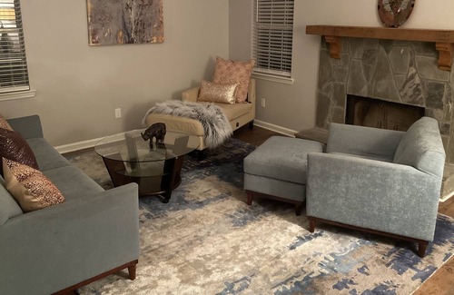 Covington House | 👀 Short-term Luxury Rental 👀 Best Value for 30 or more Days