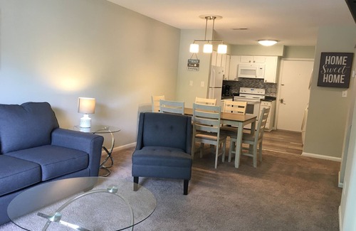 Folly Field Condo | Short Walk to the Beach - Poolside Condo - Fiddler's Cove -2 Bdm 2 Bth