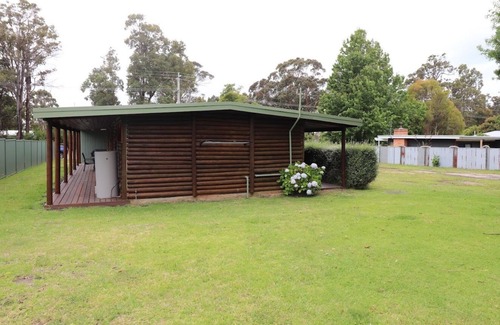 Mallacoota House | Short walk to beaches and town centre