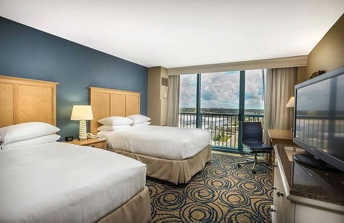 Brush - Stewarts Resort | Short Walk to Daytona Beach Boardwalk! 3 Comfortable Units, 2 Pools and Spa