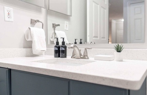 North Decatur Apartment | Short walk to Emory!