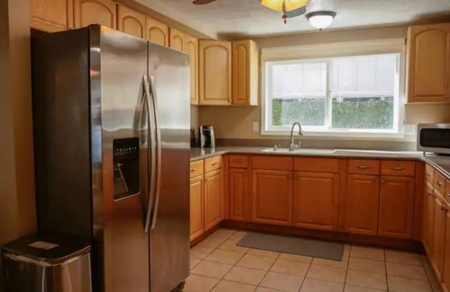 Kailua House | Short walk to Kailua Beach across the street-Quiet AC's-Lg. Kitchen-Patio-Grill