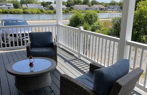 Villas House | Short walk to the bay and bike trails WEEKLY SUMMER RENTAL ONLY