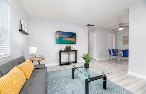 Wilton Manors Apartment | Short Walk to Wilton Drive Apt1