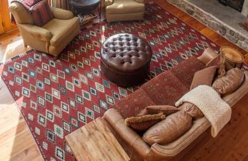 Livingston House | Shorthill Homestead Lodge · Luxury log home nestled in the mountains