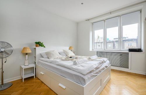 Zoliborz Apartment | ShortStayPoland Dymińska B37