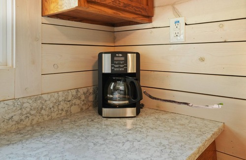 South Bloomingville Cabin | Shorty's Place | Hocking Hills