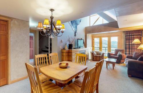 Big Sky Apartment | Shoshone 1993