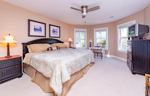 Sea Scape House | Show Boat