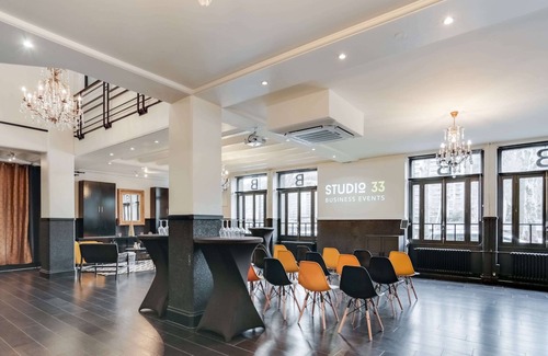 Gorge de Loup Apartment | Showroom, atypical event space