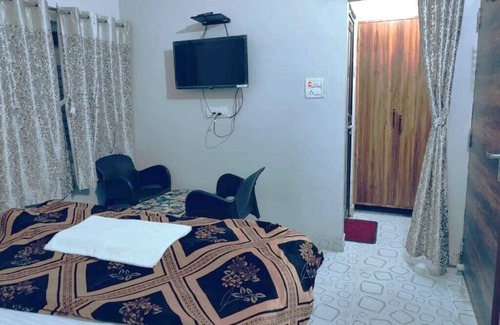 Kakarmatha Hotel | Shree Anand