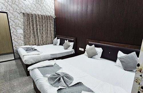 Sikar Hotel | Shree Kalyan Palace