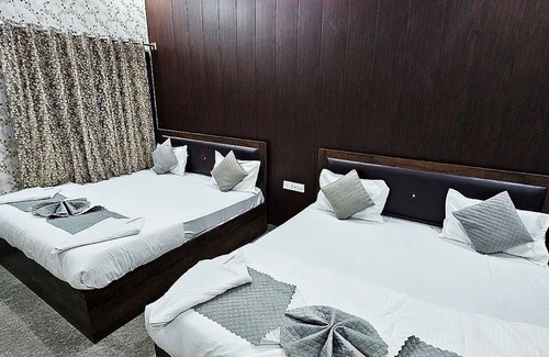 Sikar Hotel | Shree Kalyan Palace