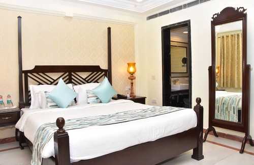 Nathdwara Hotel | Shree Vallabh Vilas Lords Plaza Nathdwara - Pure Veg