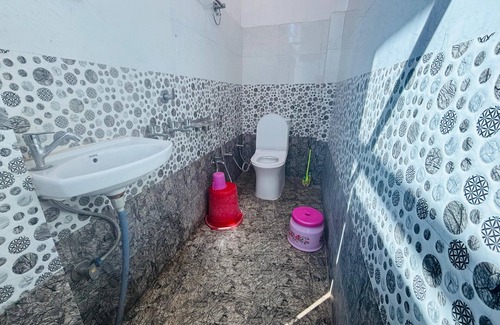 Ayodhya Hotel | Shree Vishnupriya Homestay