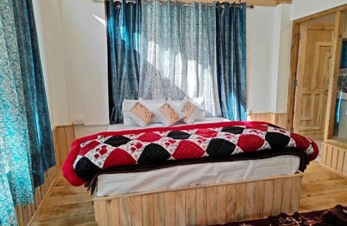 Mohal Resort | Shreya cozy hut