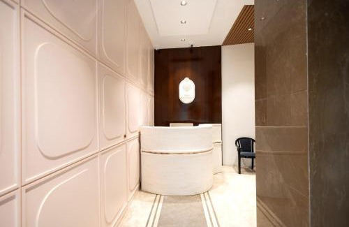 Sigra Hotel | Shri Govindam Banaras