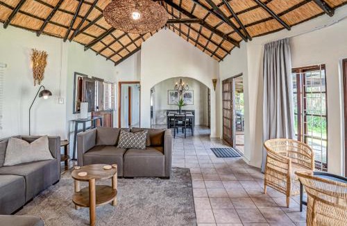 Umhlali Beach Apartment | Shrimp Lane Cottages, Sea Lodge