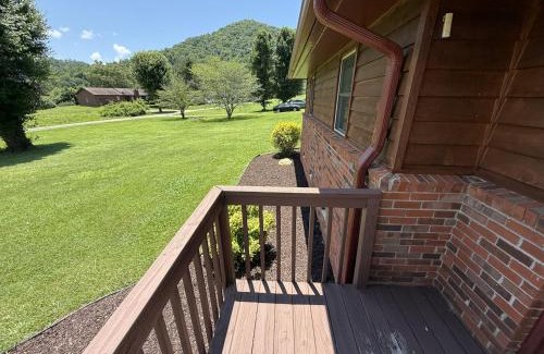 Robbinsville House | Shuler Farm