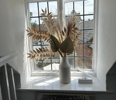 Moreton-in-Marsh House | Siam cottage guesthouse over 300 years old with Thai restaurant