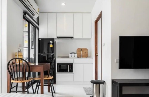 Chom Phon Hotel | Siamplaengna Residence