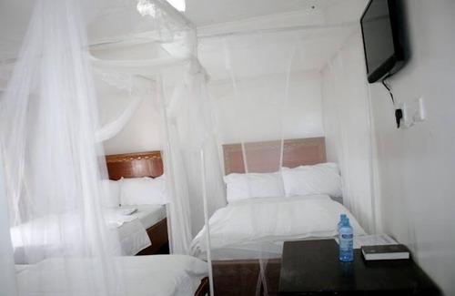 Siaya Hotel | Siaya White Hotel