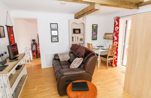 Ystradgynlais Cottage | SIED YR ARDD, pet friendly, country holiday cottage in Ystradgynlais