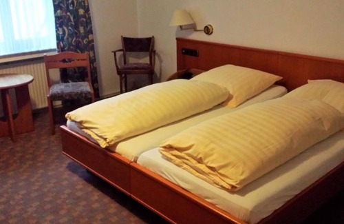 Freudenberg Hotel | Siegerlandhotel Haus im Walde